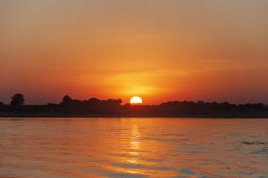 Coucher de soleil sur le fleuve