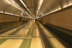 MOSNIER Michel - Couloir de gare
