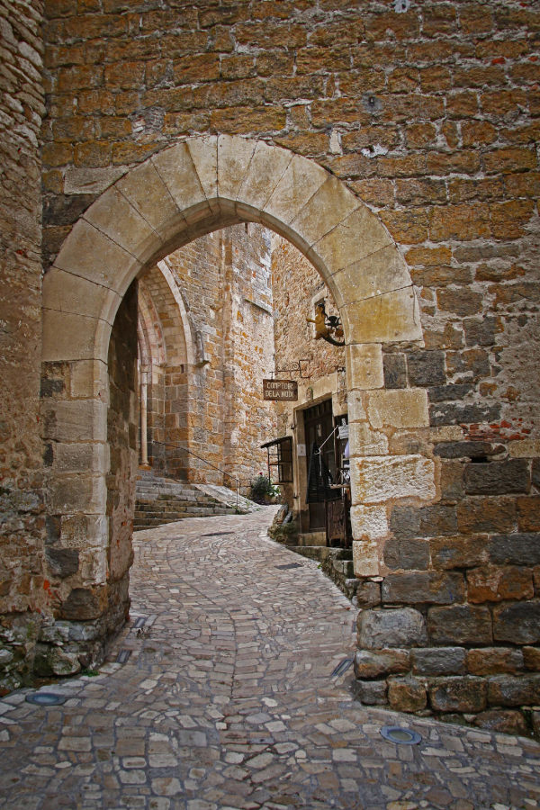 Porte fortifiée CARENNAC (46)